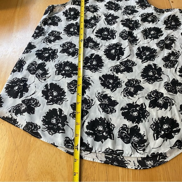 Apt 9 Women’s Tank Top Black/white Size Medium - Picture 9 of 9